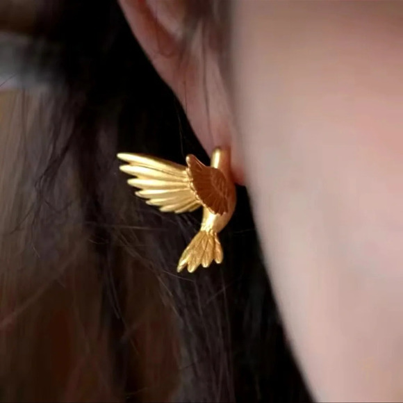 Hummingbird Gold Stud Earrings - Picture 1 of 2
